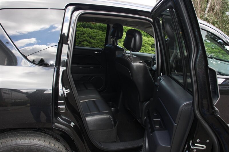 Used 2011 Jeep Compass Limited AWD/4WD image 6