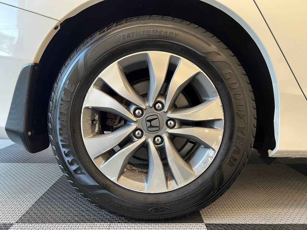 Used 2013 Honda Accord LX image 29