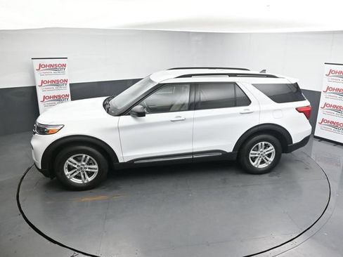 Certified 2024 Ford Explorer XLT w/ Equipment Group 202A AWD/4WD image 24