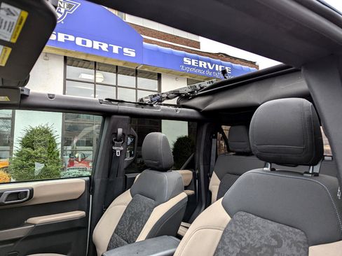 Used 2021 Ford Bronco Wildtrak image 68