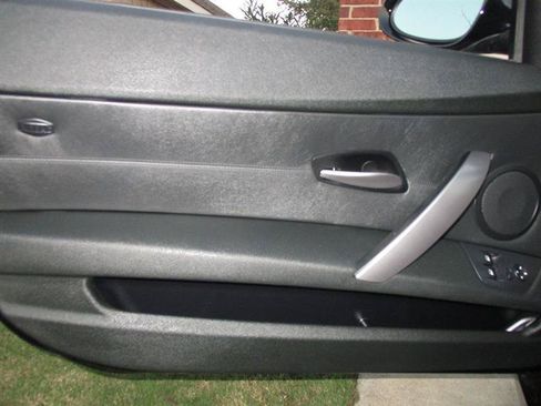 Used 2007 BMW Z4 3.0i RWD image 33