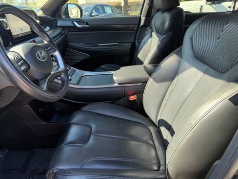 Used 2024 Hyundai Palisade Calligraphy image 23