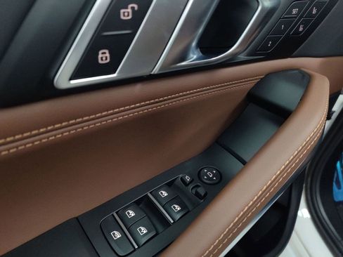 New 2026 BMW X6 M60i image 12