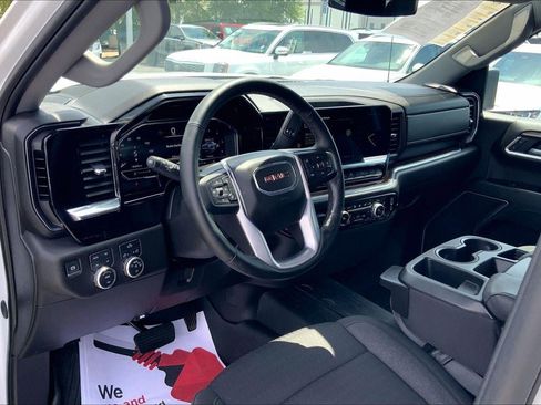 Used 2025 GMC Sierra 1500 Elevation AWD/4WD image 13