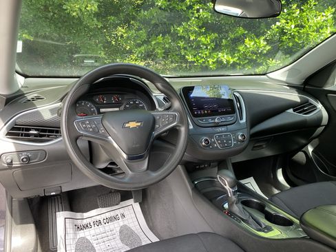 Used 2023 Chevrolet Malibu LT FWD image 31
