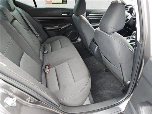 Used 2022 Nissan Altima 2.5 SV image 26