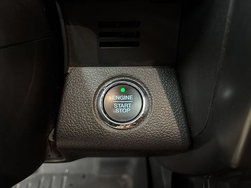 Used 2019 Ford F150 Lariat w/ Equipment Group 502A Luxury AWD/4WD image 25