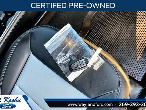 Certified 2023 Ford Explorer XLT w/ Equipment Group 202A AWD/4WD image 10