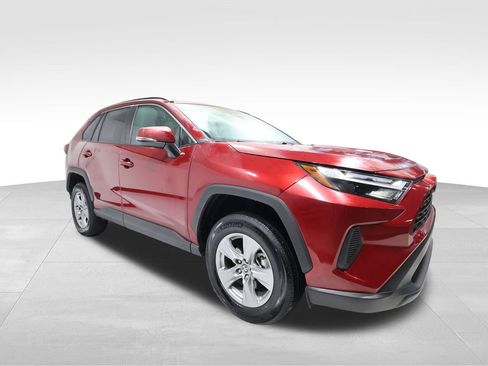 Used 2025 Toyota RAV4 XLE image 6