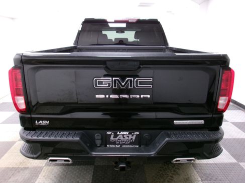 Used 2020 GMC Sierra 1500 Elevation w/ Elevation Value Package image 11