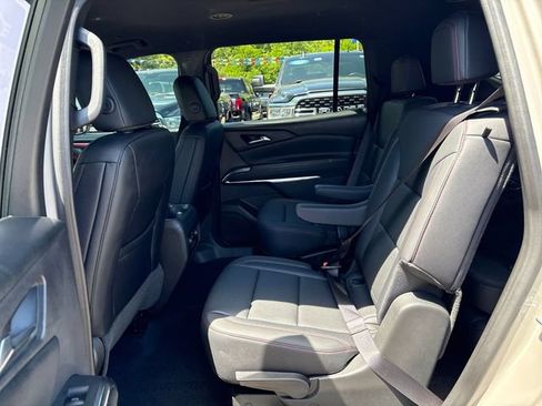 Used 2026 Chevrolet Traverse Z71 AWD/4WD image 19