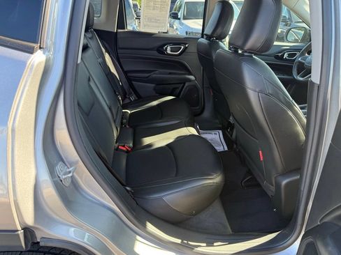 Certified 2022 Jeep Compass Trailhawk w/ Trailhawk Convenience Group AWD/4WD image 30