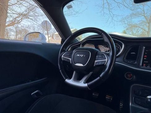 Used 2015 Dodge Challenger SRT w/ Technology Group image 13