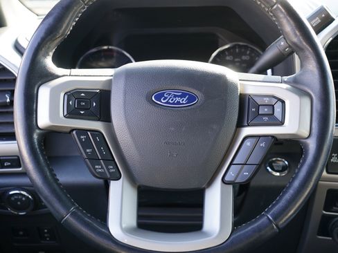 Used 2022 Ford F350 Lariat w/ Lariat Ultimate Package image 27