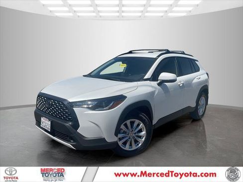 Certified 2024 Toyota Corolla Cross LE FWD image 1