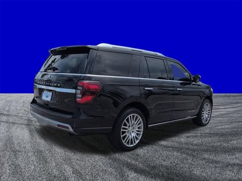 Certified 2022 Ford Expedition Platinum RWD image 4