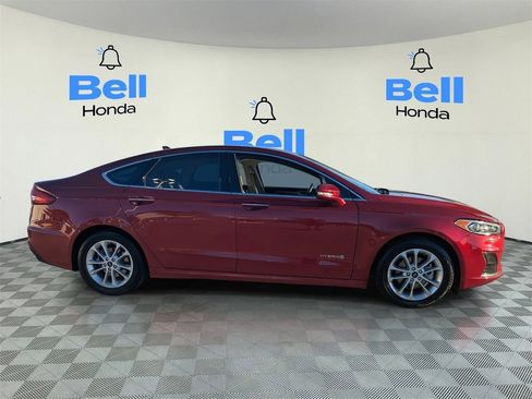 Used 2019 Ford Fusion SEL image 5