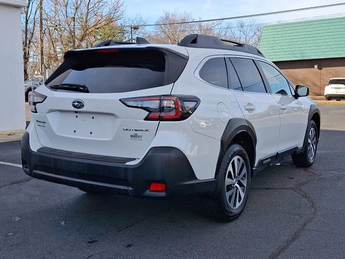 Certified 2023 Subaru Outback Premium image 6