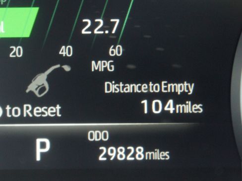 Used 2024 Toyota Highlander XLE image 4