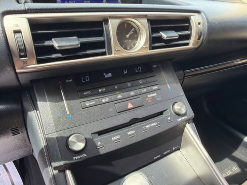 Used 2015 Lexus IS 250 RWD image 25