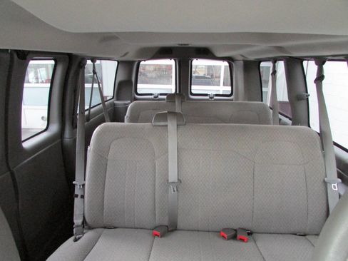 Used 2014 Chevrolet Express 1500 LS image 8