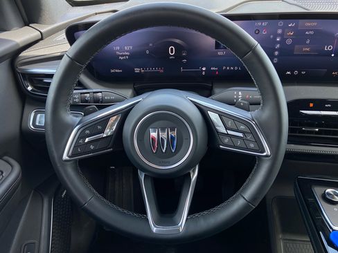 Used 2025 Buick Enclave Preferred FWD image 11