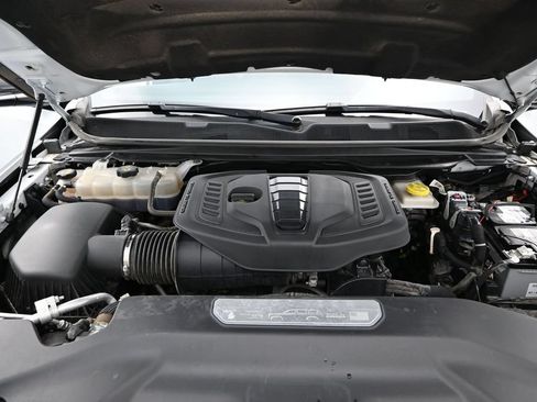 Used 2024 Jeep Wagoneer L Series II RWD image 5