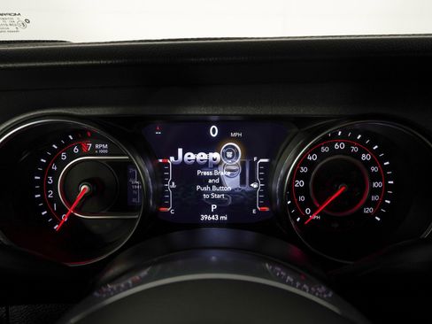 Used 2021 Jeep Gladiator Mojave image 17