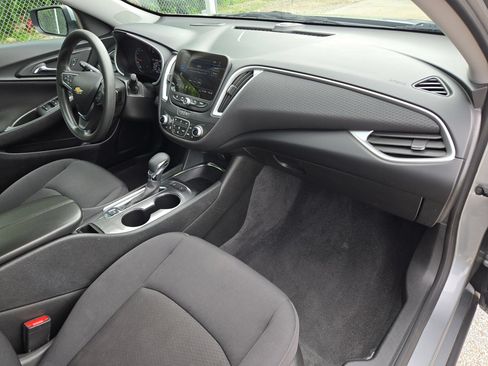 Used 2024 Chevrolet Malibu LT FWD image 28