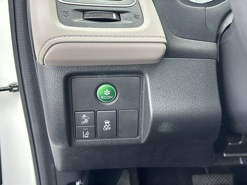 Used 2021 Honda HR-V EX image 15