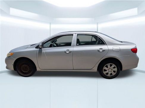 Used 2009 Toyota Corolla FWD image 2