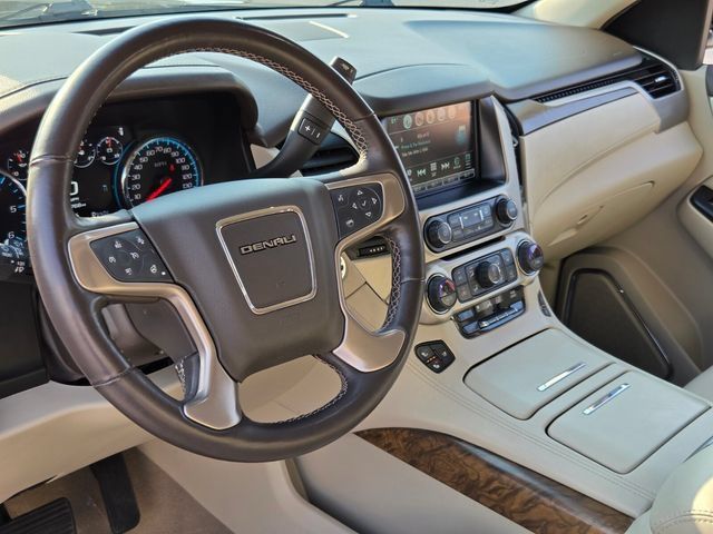 Used 2019 GMC Yukon Denali w/ Denali Ultimate Package AWD/4WD image 10