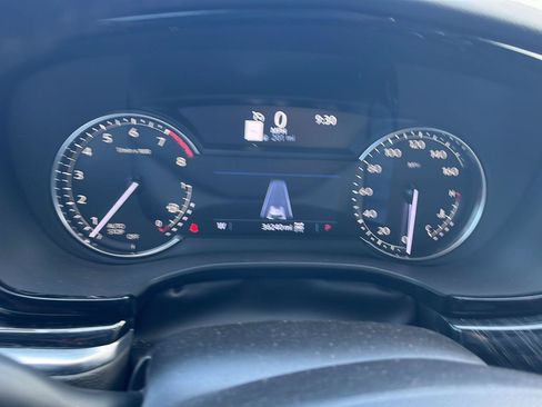 Used 2024 Cadillac XT6 Premium Luxury AWD/4WD image 11
