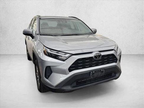 Used 2024 Toyota RAV4 XLE image 3