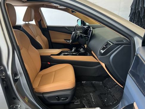 Certified 2025 Lexus NX 350 AWD w/ Accessory Package (2T) image 44