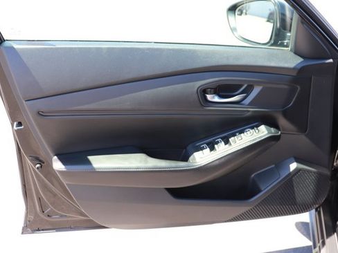 Used 2023 Honda Accord Sport image 10