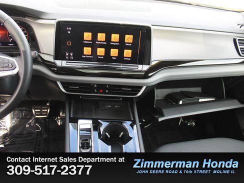 Used 2026 Volkswagen Atlas Peak Edition AWD/4WD image 18