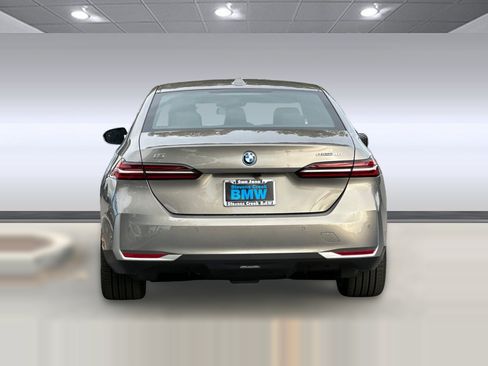 Used 2026 BMW i5 eDrive40 RWD image 10