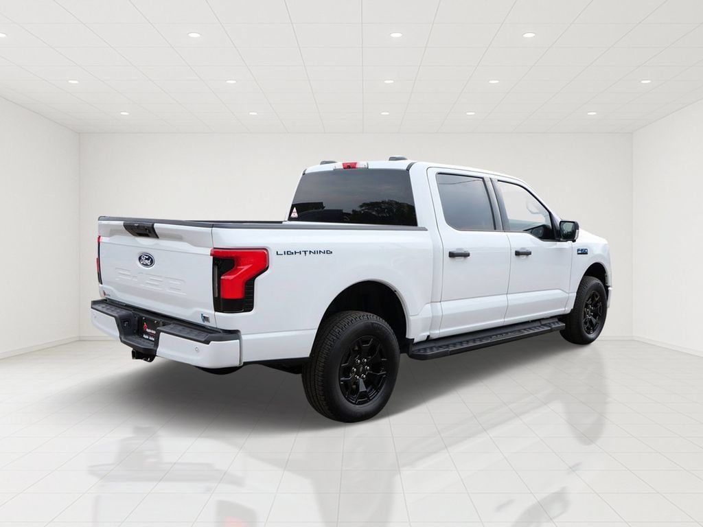 Certified 2025 Ford F150 Lightning XLT w/ Max Trailer Tow Package AWD/4WD image 5
