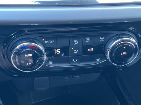 New 2026 Chevrolet Trax LT w/ Driver Confidence Package image 17