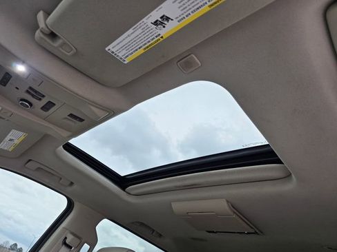 Used 2019 GMC Yukon XL Denali w/ Denali Ultimate Package image 18