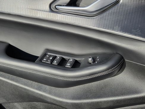 New 2025 Jeep Grand Cherokee L Altitude image 18