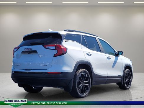 Used 2022 GMC Terrain SLE w/ Driver Convenience Package AWD/4WD image 4