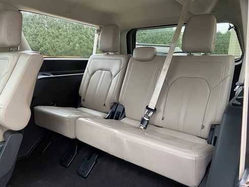 Used 2023 Ford Expedition Max Limited image 29