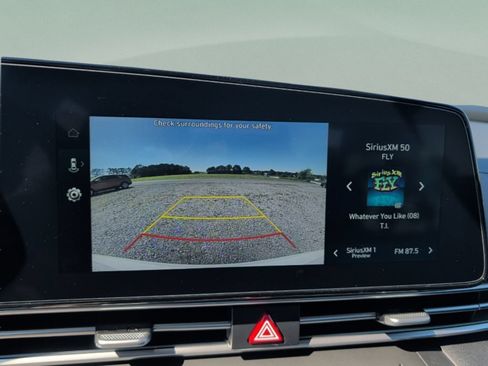 Used 2026 Hyundai Elantra Limited FWD image 16