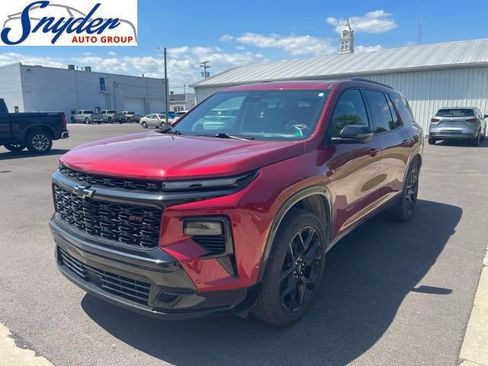 Used 2024 Chevrolet Traverse RS w/ LPO, Floor Liner Package AWD/4WD image 1