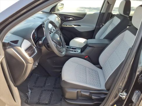 Used 2022 Chevrolet Equinox LS FWD image 18