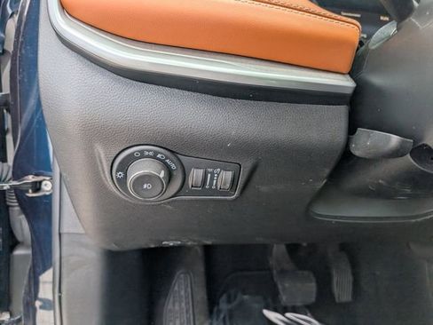 Used 2024 Jeep Compass Limited AWD/4WD image 9