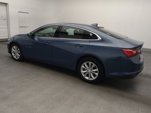 Used 2025 Chevrolet Malibu LT FWD image 3