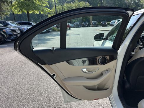 Used 2019 Mercedes-Benz C 300 Sedan image 42